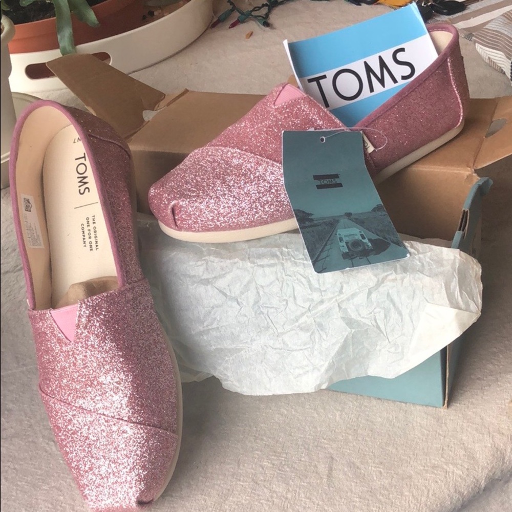 Toms Classic - Rose Glow Iridecent (NWT)
